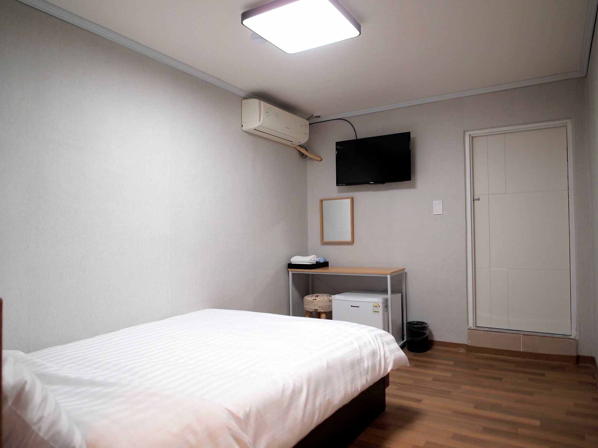 Hostel Gaon Sinchon Séoul Extérieur photo